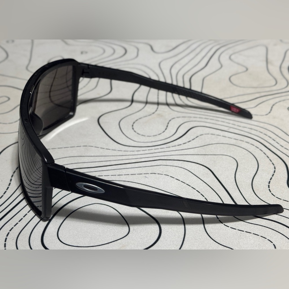Oakley Castel - Picture 4 of 4